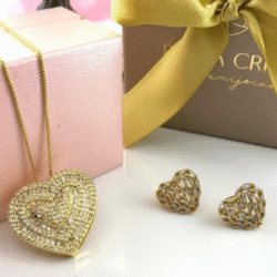 Conjunto apaixonante em banho dourado